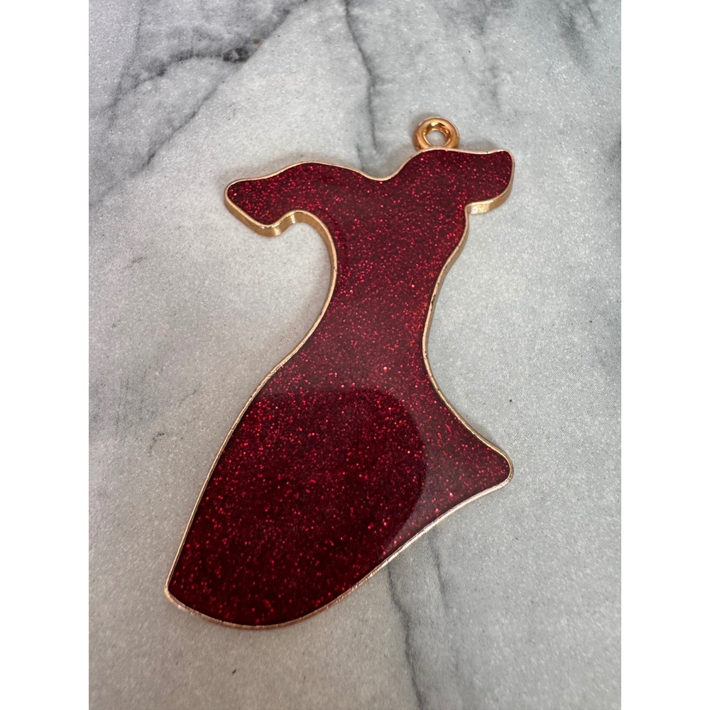GDI 2006 Red Glitter Dress Charm Gold Tone Metal Pendant Fashion Silhouette